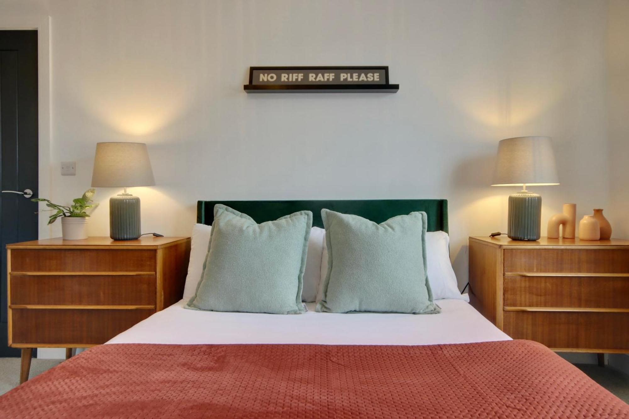 Clover Lodge Portsmouth Luxury Home With Off Road Free Parking Esterno foto
